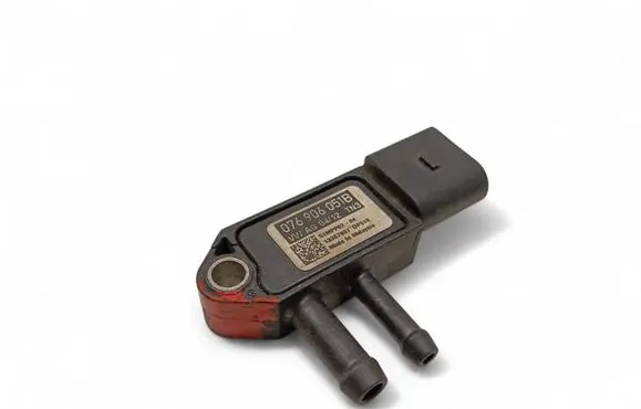Volkswagen PASSAT B7 Exhaust gas temperature sensor 076906051B