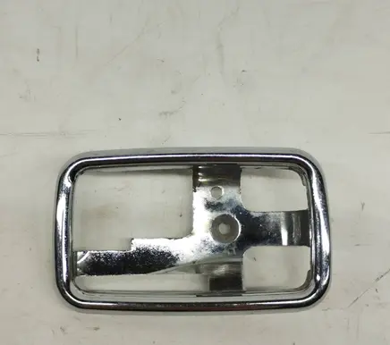 Mercedes-Benz COMPAKT W115 Front door handle cover 1087660611 A1087660611