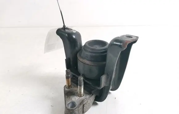 Toyota Corolla Verso E121 Engine mount bracket 12305-22150