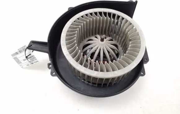 Seat Ibiza III (6L) A/C air flow flap actuator/motor 6Q2819015G