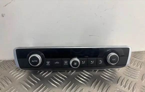 Audi A3 S3 8V Climate control unit 8V0820043 8V0820043C