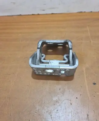 Peugeot 207 CC Front door upper hinge