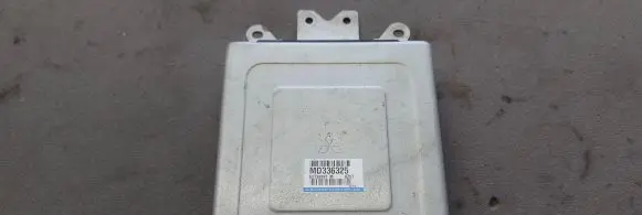 Mitsubishi Lancer Engine control unit/module MD336325 E2T38997M