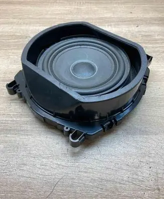 BMW X6 F16 Subwoofer speaker 9297897 18820010