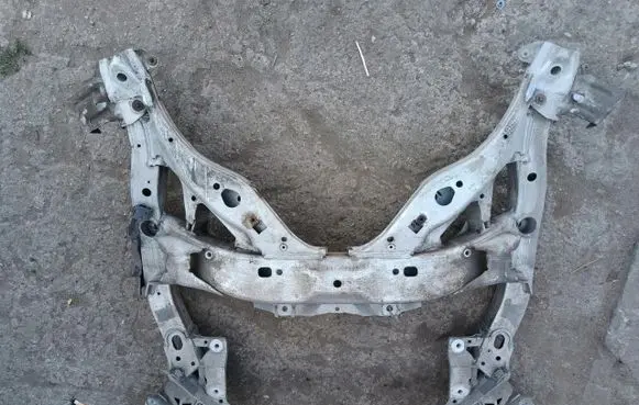 BMW 5 F10 F11 Front axle beam 