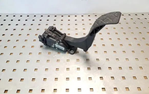 Seat Ibiza III (6L) Accelerator throttle pedal 6Q1721503B