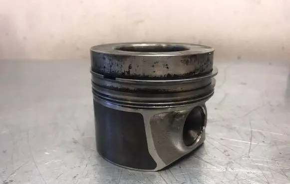 Volkswagen Caddy Piston 03L107065J001 CAY
