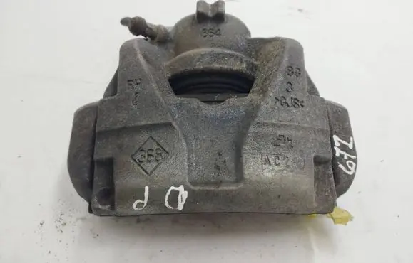 Nissan Juke II F16 Front brake caliper