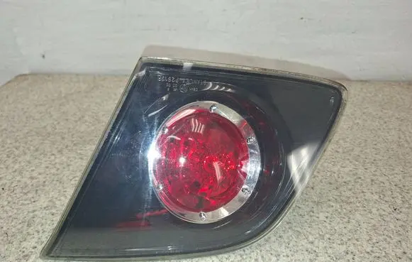 Mazda 3 I Tailgate rear/tail lights P2913R