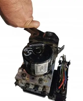 Ford Mondeo Mk III ABS control unit/module