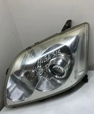 Toyota Avensis T250 Headlight/headlamp