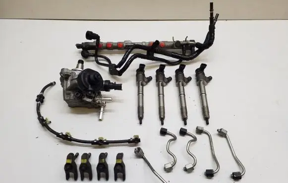 KIA Sportage Fuel injection system set 0445214321 0445110582 331002F600