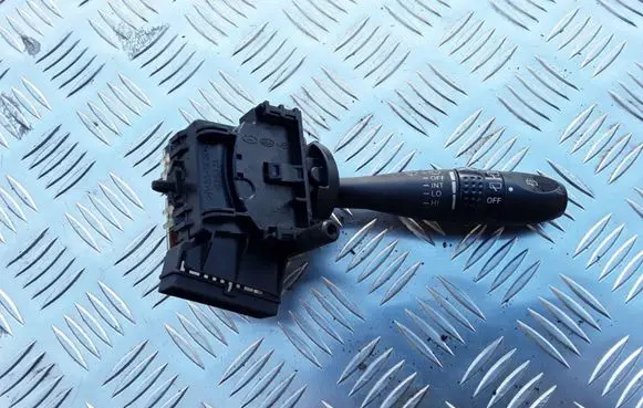 Hyundai Getz Wiper control stalk 32933A