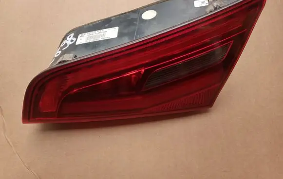 Audi A3 S3 8V Tailgate rear/tail lights 8V4945094A
