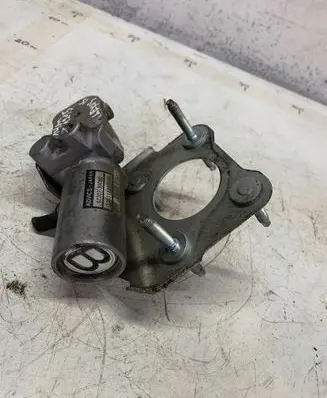 Lexus IS III XE30 Hydraulic servotronic pressure valve 4720730080