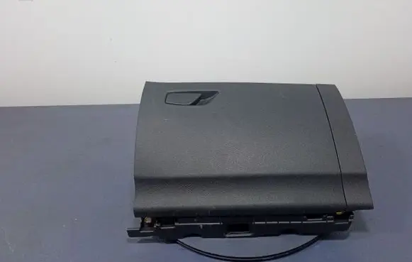 Skoda Octavia 985 Glove box 5E4857103
