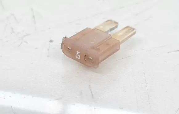 Land Rover Defender Fuse 