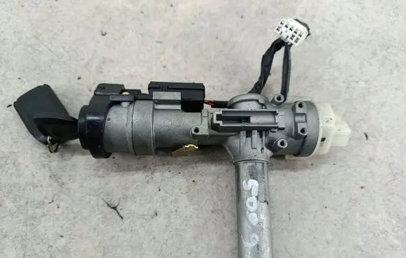 KIA Opirus Ignition lock 267T5WY8404