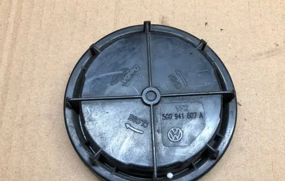 Volkswagen Golf VII Headlight/headlamp dust cover 5G0941607A