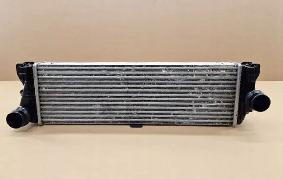 Mercedes-Benz Sprinter W907 W910 Intercooler radiator