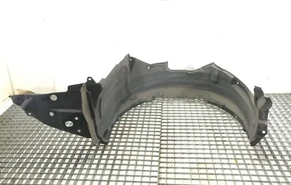 Toyota Avensis T270 Front wheel arch liner splash guards 53805-05010