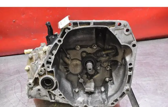 Dacia Dokker Manual 6 speed gearbox JR5050