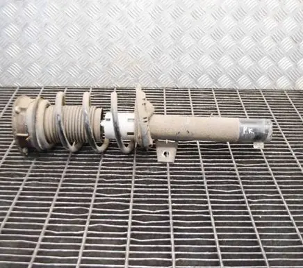 Volkswagen Golf VII Front shock absorber/damper 824904008570 5Q0413031EC