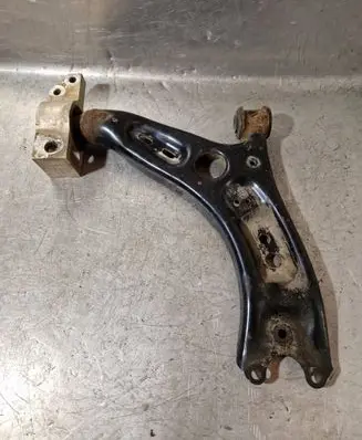 Volkswagen PASSAT B7 Front lower control arm/wishbone 3C0199231E 3471101