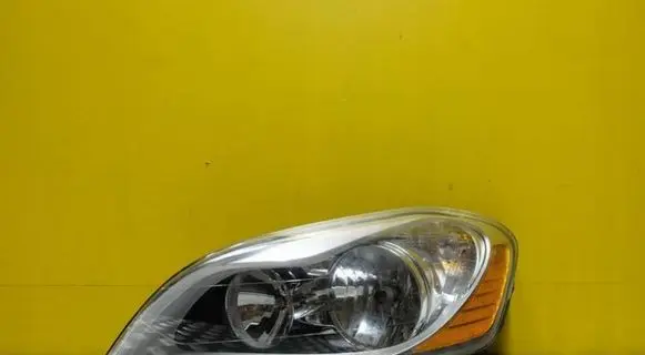 Volvo XC60 Headlight/headlamp VOLVO-XC60