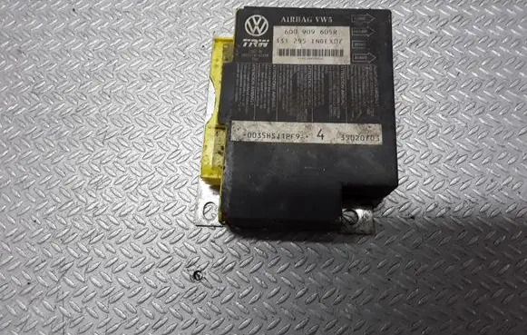 Seat Ibiza III (6L) Airbag control unit/module 6Q0909605R