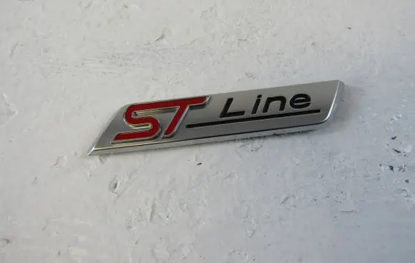 Ford Kuga III Fender model badge letters G1BB16B114AA