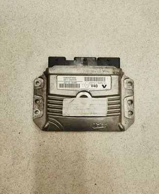 Renault Megane III Engine control unit/module V29009765A 2011040536 237101358R