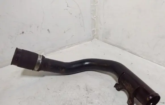 Nissan Qashqai+2 Intercooler hose/pipe