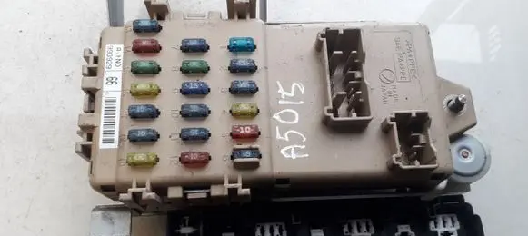 Subaru Legacy Fuse box set 990929