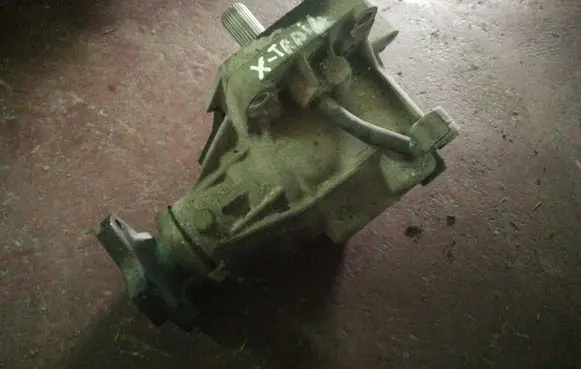 Nissan X-Trail T31 Gearbox transfer box case 