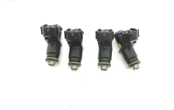 Volkswagen Golf V Fuel injectors set 6200N01025 6200N00890 6200N01011