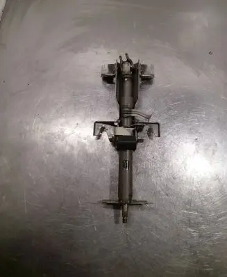 Steering wheel axle set
