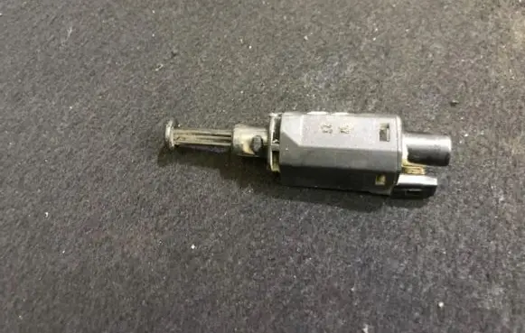 Volkswagen Golf IV Brake pedal sensor switch 191945515