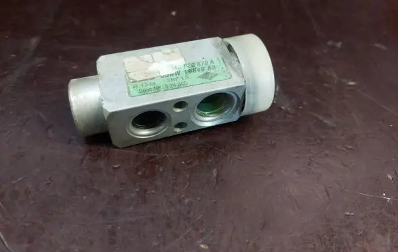 Air conditioning (A/C) expansion valve