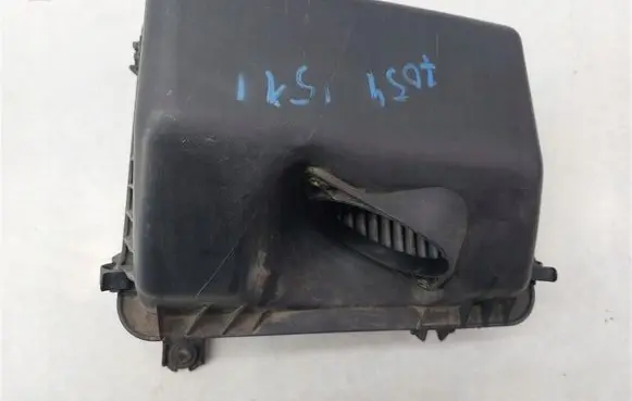 KIA Sorento Air filter box 281103E000