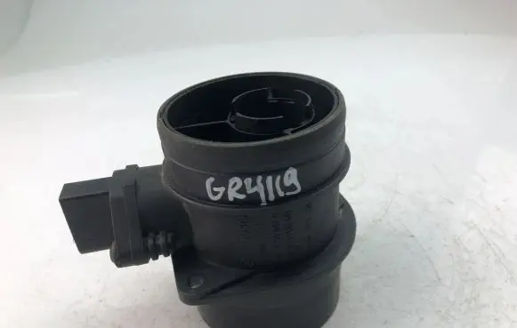 Audi A4 S4 B7 8E 8H Mass air flow meter 074906461B