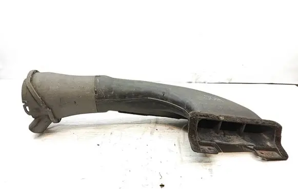 Mitsubishi Pajero Air intake duct part MR404731