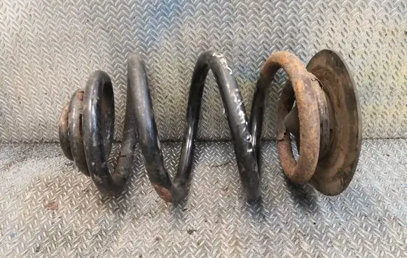 BMW 3 E46 Rear coil spring