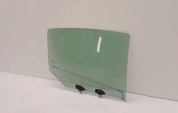 Renault Fluence Rear door window glass 823000018R