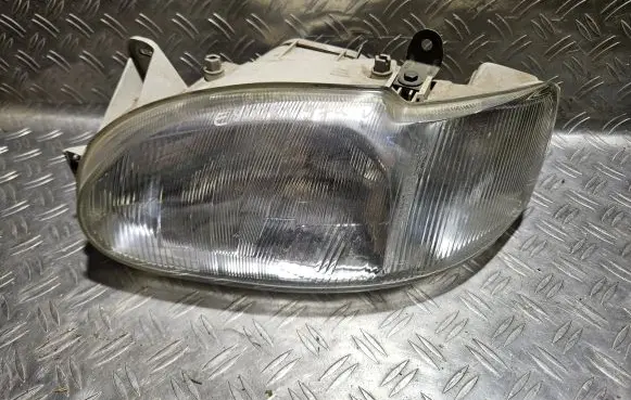 Ford Escort Headlight/headlamp 95AG13K060BA