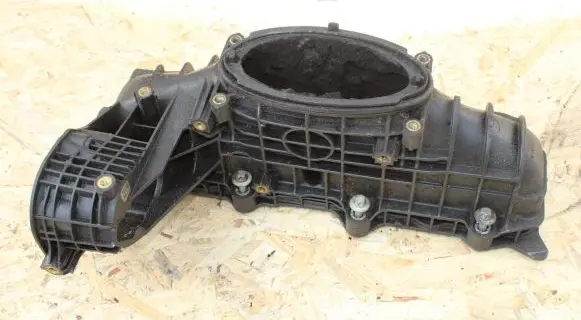 Mercedes-Benz GLK (X204) Intake manifold A6510900037 A6510900032