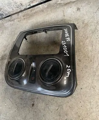 Dacia Sandero II Radio/GPS head unit trim 382607123r