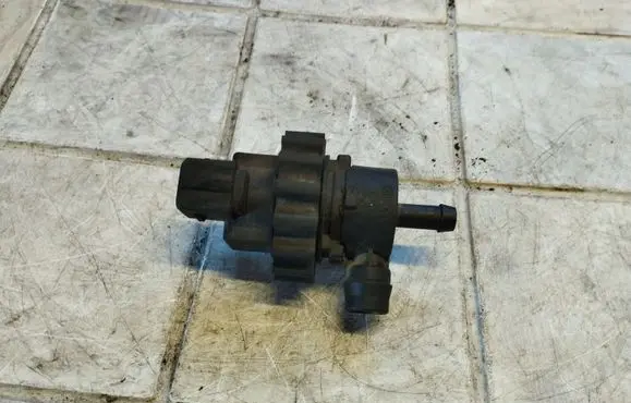 BMW 3 E46 Valve vacuum 1433602