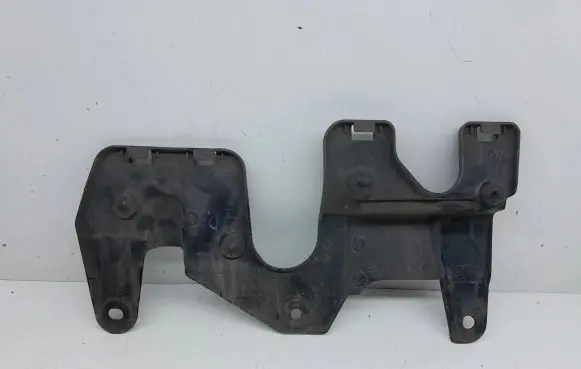 Subaru XV I Engine splash shield/under tray S93200150