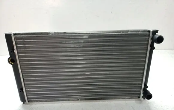 Volkswagen Golf III Coolant radiator RNBC 1H0121253R 1H0121253S
